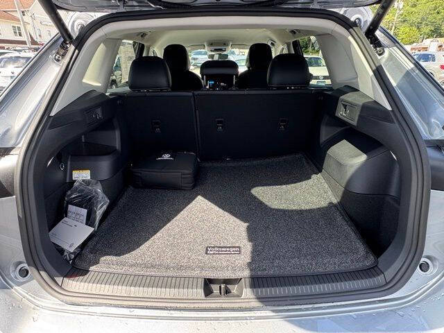 2025 Volkswagen Tiguan SE 4Motion