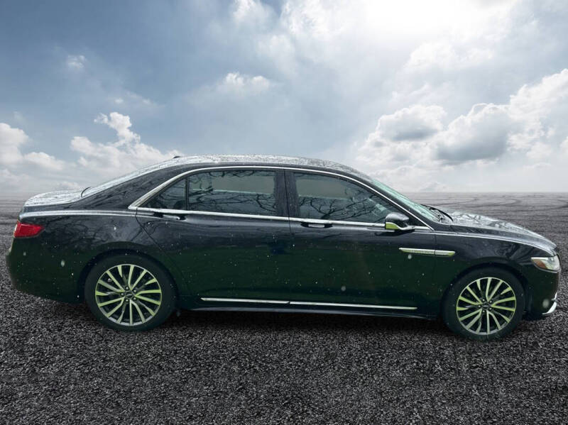 2017 Lincoln Continental Select