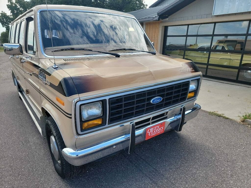 1984 Ford E-Series 3