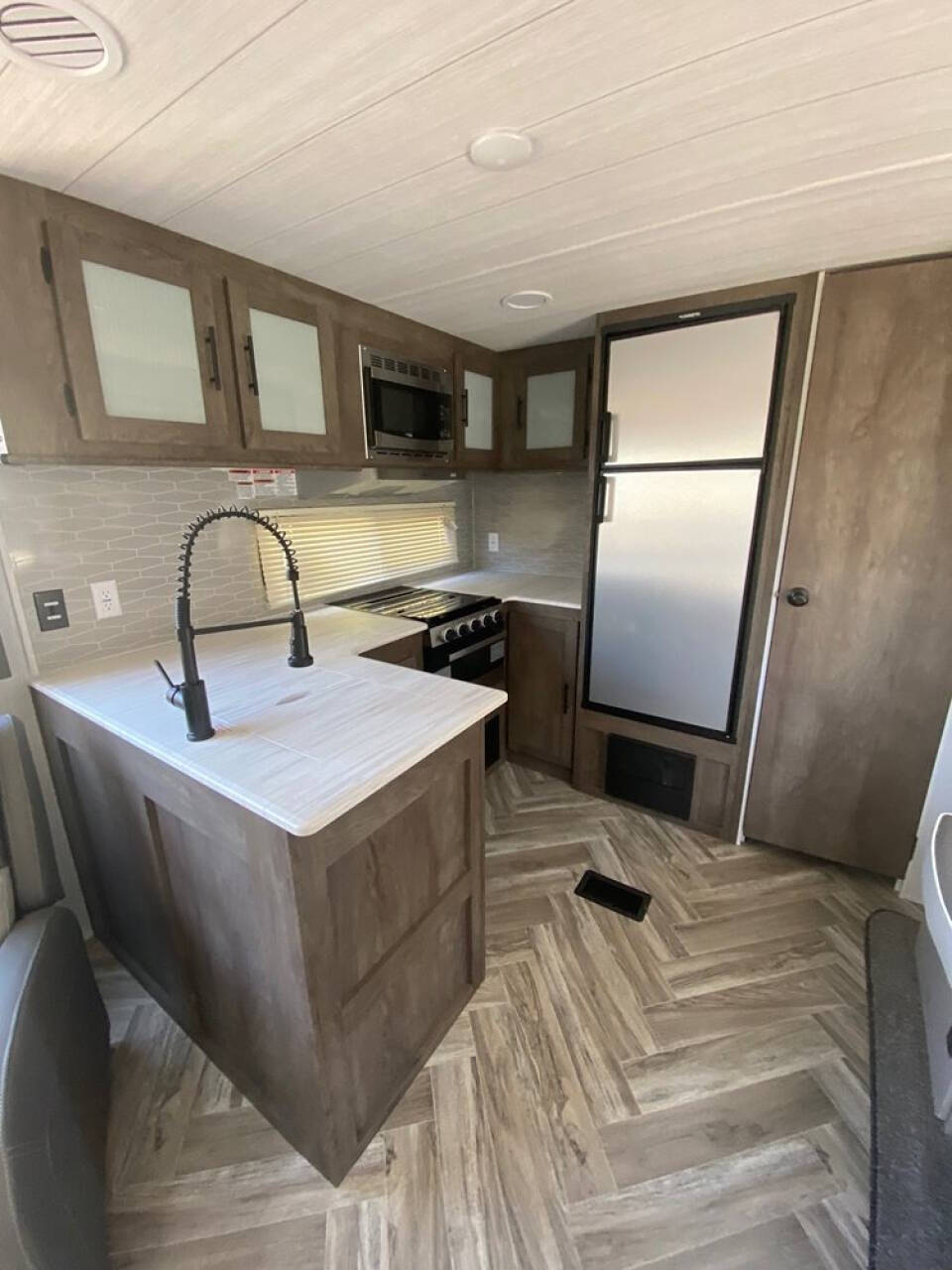 2021 Forest River Salem 27RK for sale at Get Away RV Sales in Templeton, CA