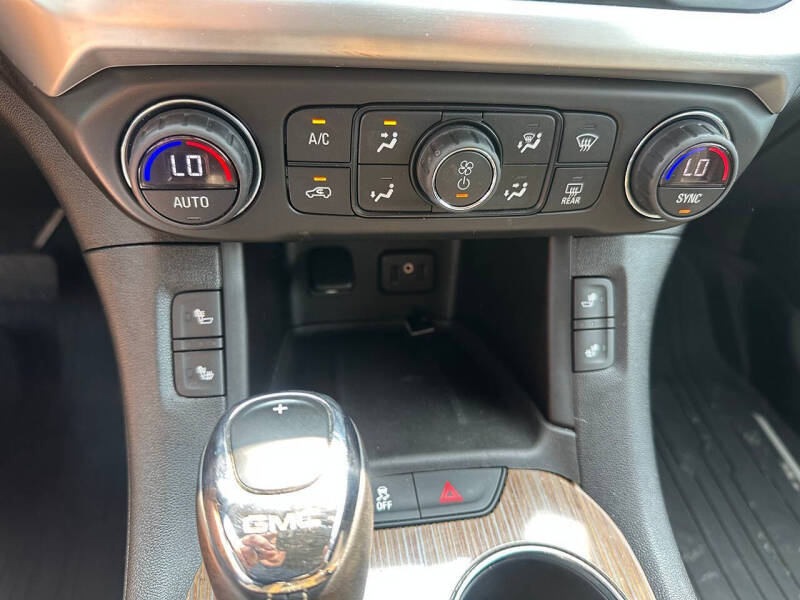 2018 GMC Acadia SLE-2