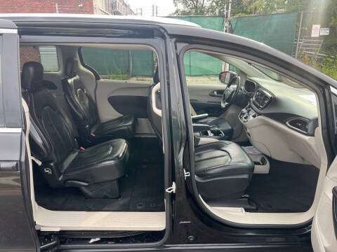 2018 Chrysler Pacifica Touring L