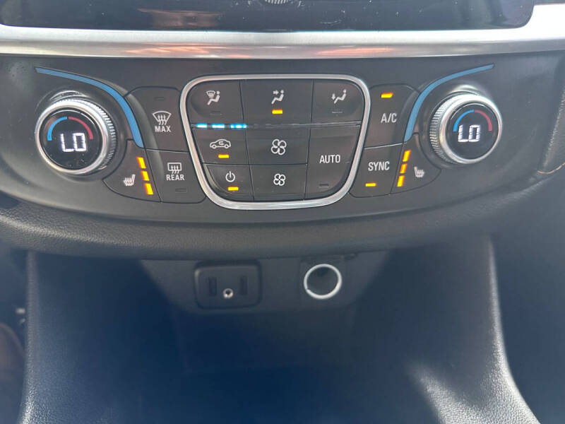 2019 Chevrolet Traverse LT Leather