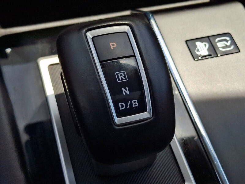 2025 Mitsubishi Outlander PHEV SE