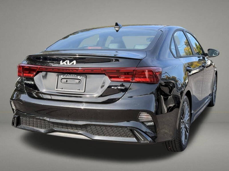 2022 Kia Forte GT Line