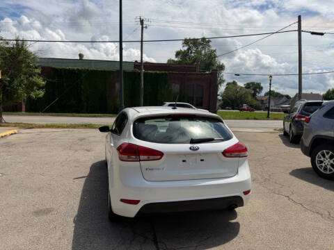 2016 Kia Forte5 LX