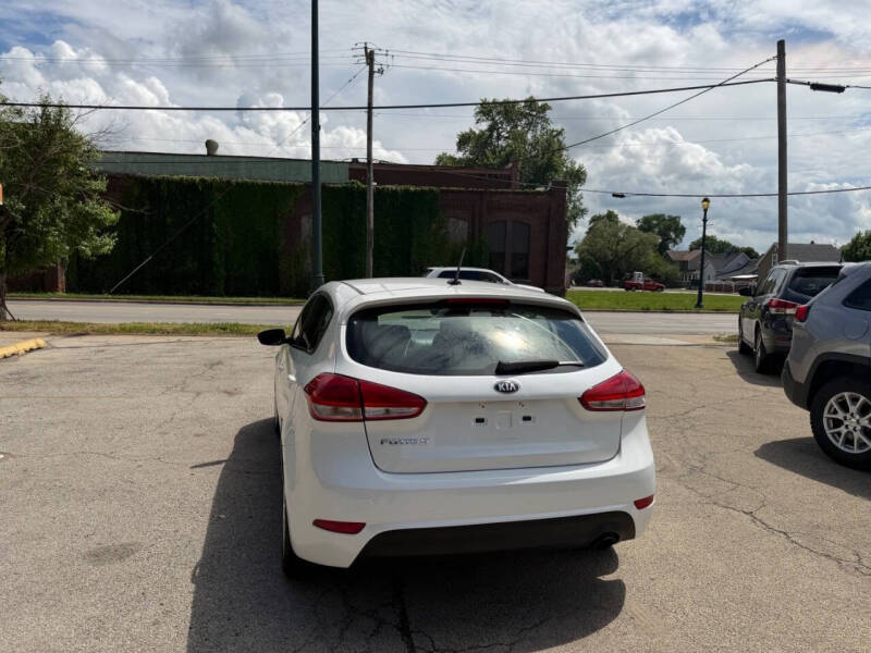2016 Kia Forte5 LX