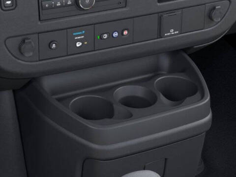 2025 Chevrolet Express 3500