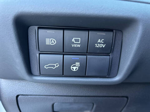 2025 Toyota Highlander Hybrid Platinum