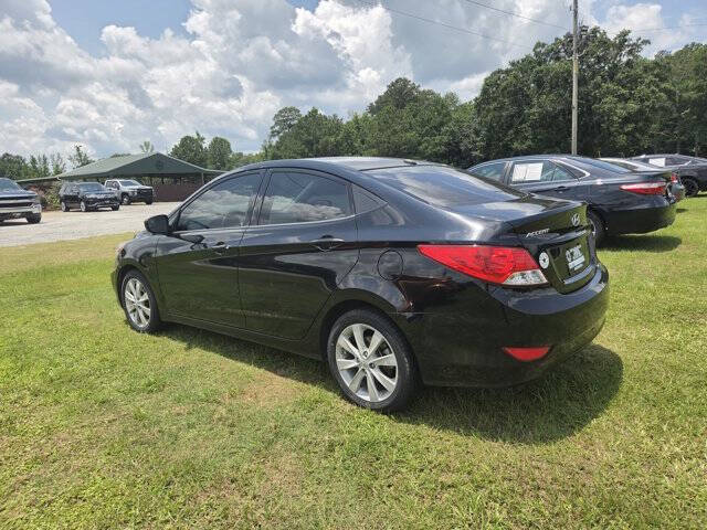 2012 Hyundai Accent GLS