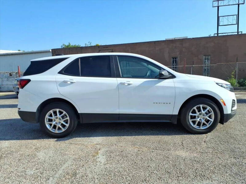 2022 Chevrolet Equinox LS