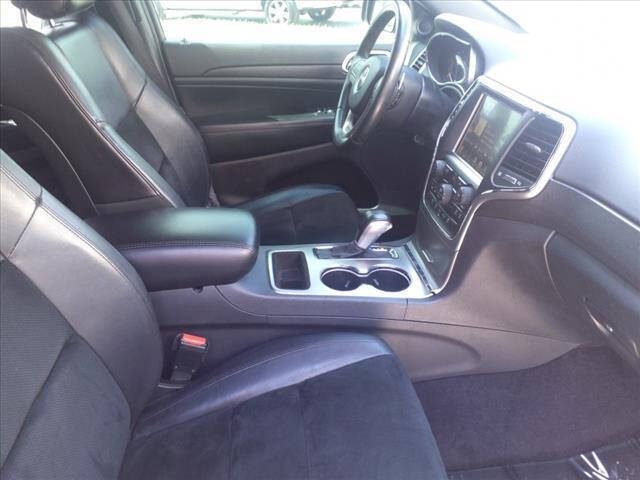 2017 Jeep Grand Cherokee SUV / Crossover - $22,999