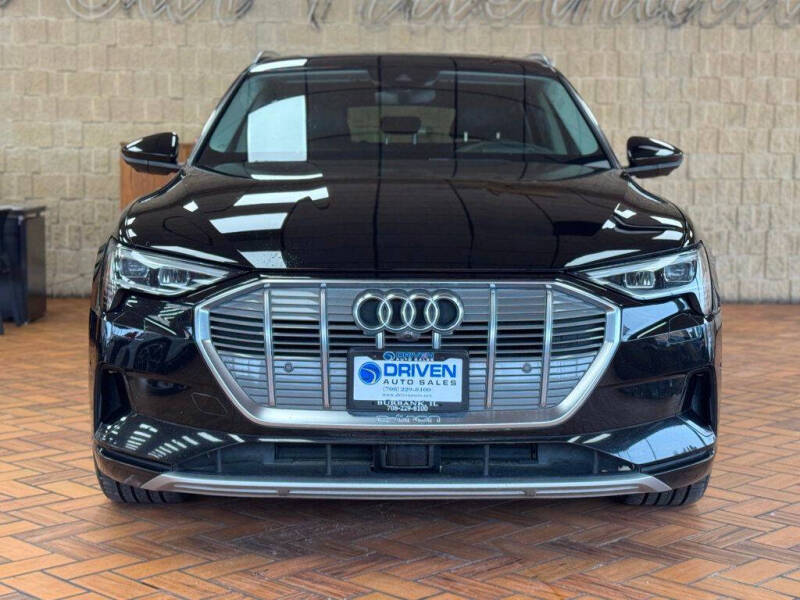2019 Audi e-tron quattro Prestige