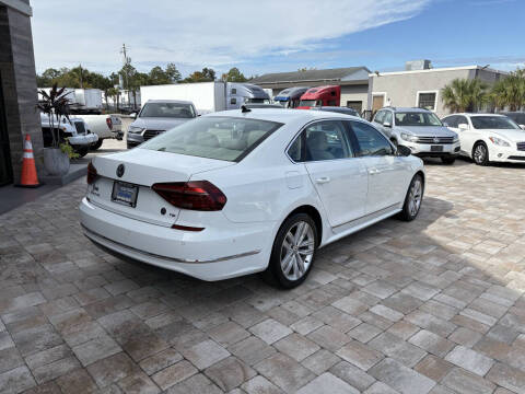 2018 Volkswagen Passat 2.0T SEL Premium