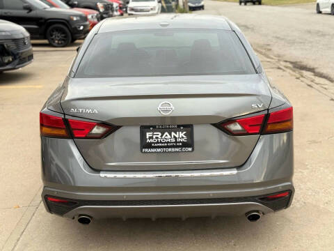 2022 Nissan Altima 2.5 SV