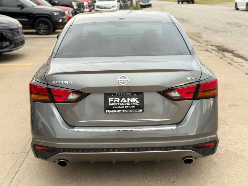 2022 Nissan Altima 2.5 SV