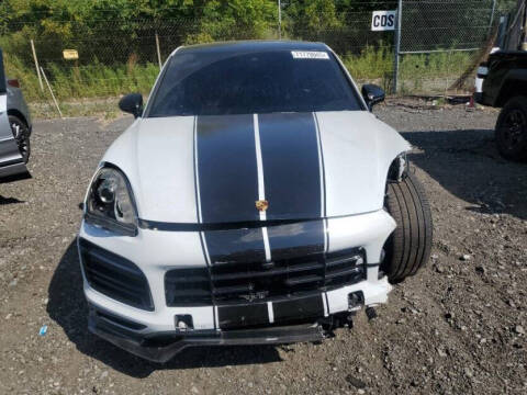 2021 Porsche Cayenne GTS Coupe