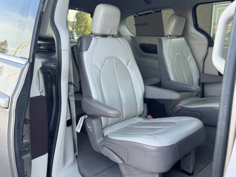 2018 Chrysler Pacifica Touring L Plus