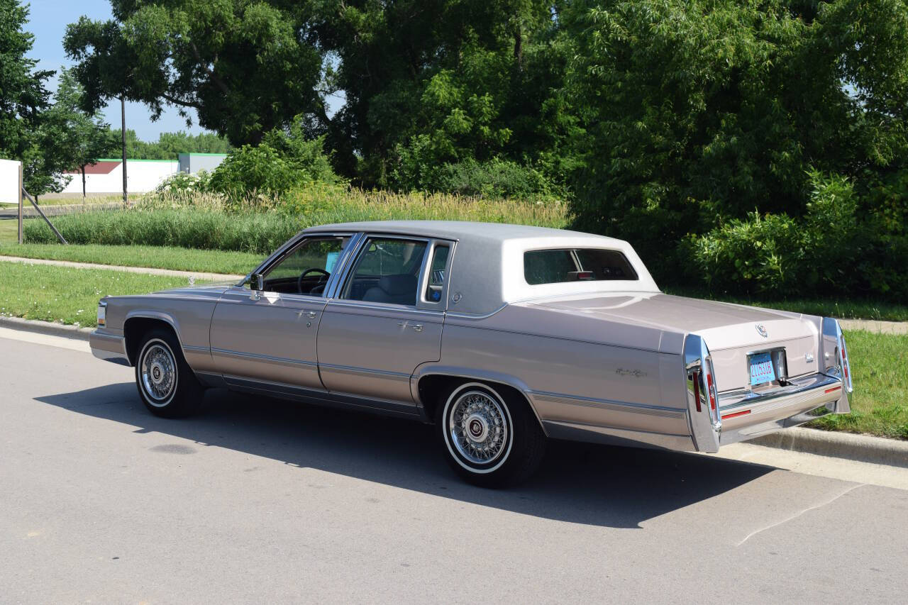 1991 Cadillac Brougham 4