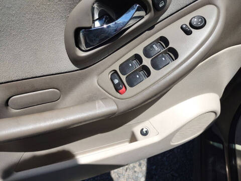 2005 Chevrolet Malibu Maxx LS