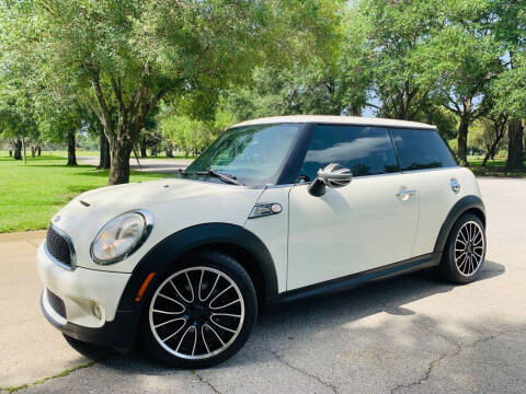 2010 MINI Cooper for sale at FLORIDA MIDO MOTORS INC in Tampa FL