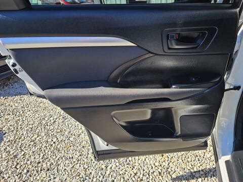 2018 Toyota Highlander LE