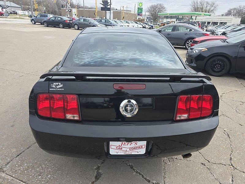 2005 Ford Mustang