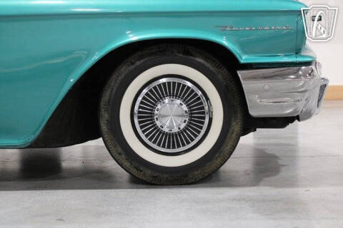 1958 Ford Thunderbird