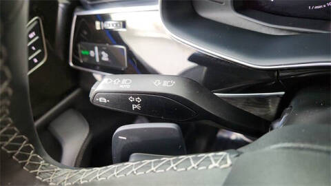 2024 Audi Q8 quattro Prestige 55 TFSI