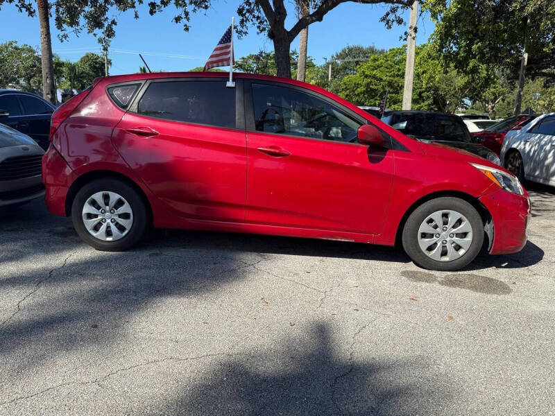 2017 Hyundai Accent SE