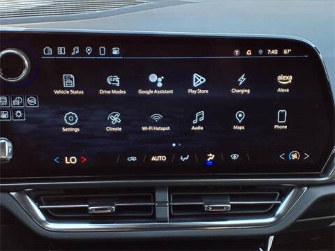 2025 Chevrolet Equinox EV LT