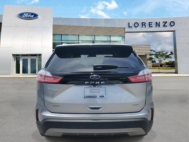 2022 Ford Edge SEL