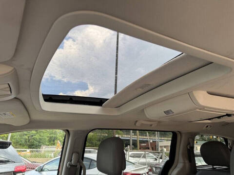 2012 Volkswagen Routan