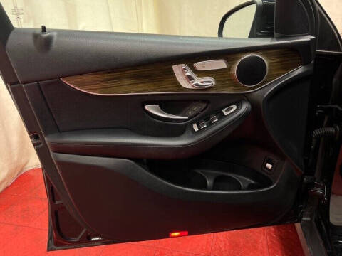 2019 Mercedes-Benz GLC GLC 300