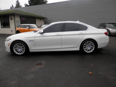 2016 BMW 5 Series 528i