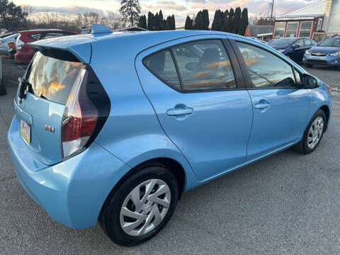 2015 Toyota Prius c Two
