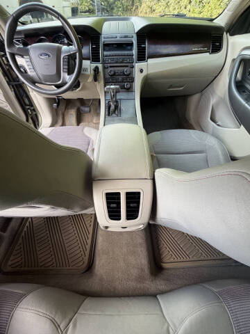 2012 Ford Taurus SEL