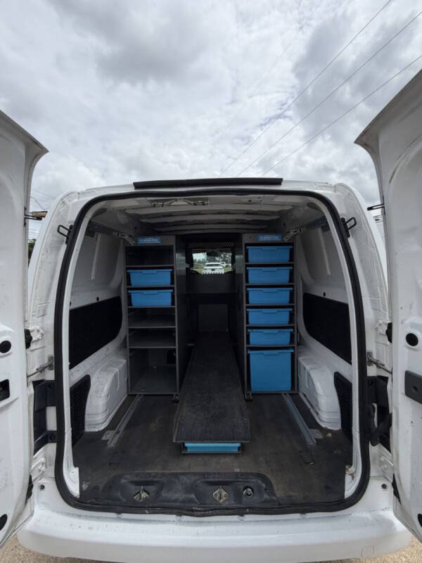 2017 Nissan NV200