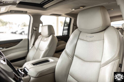 2018 Cadillac Escalade ESV Luxury