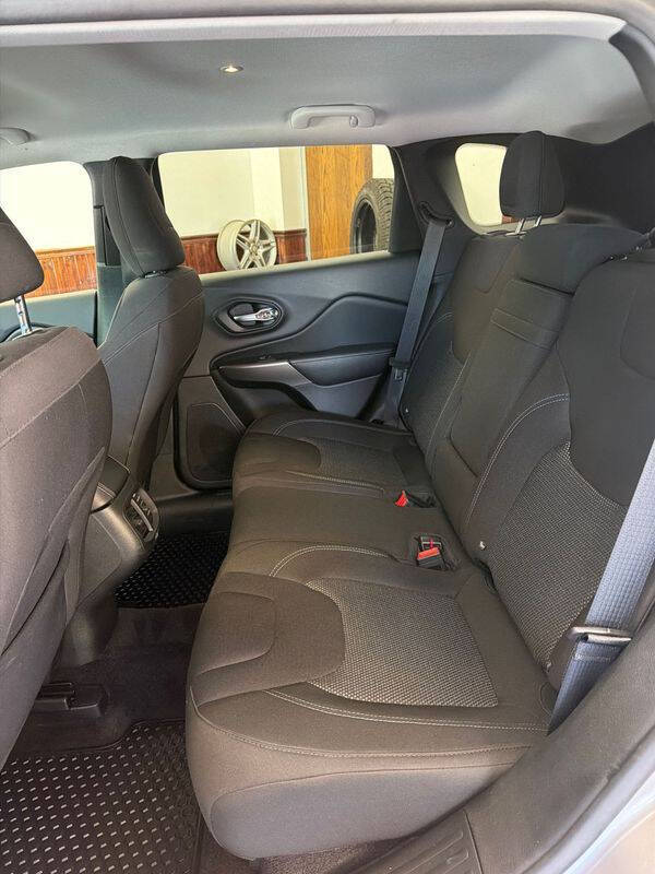 2019 Jeep Cherokee Latitude