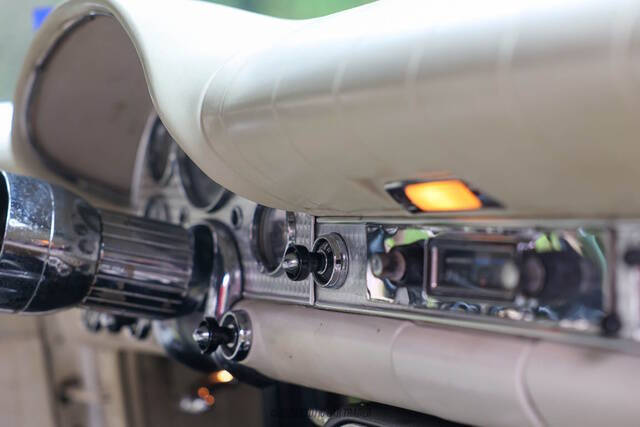 1957 Ford Thunderbird