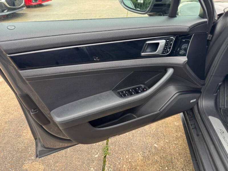2018 Porsche Panamera