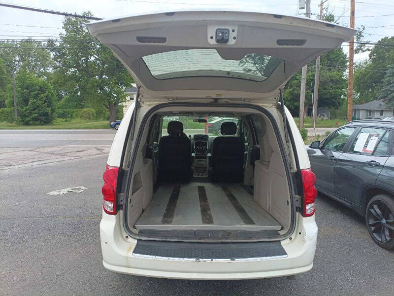 2012 RAM C/V