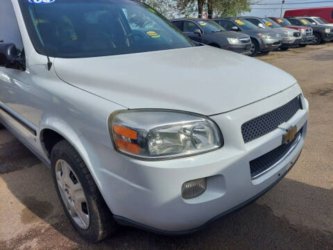 2007 Chevrolet Uplander for sale at Car Connection in Yorkville IL
