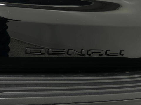 2023 GMC Yukon XL Denali