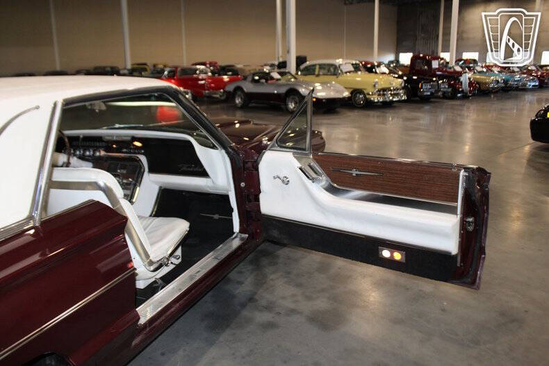 1964 Ford Thunderbird