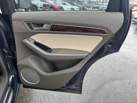 2016 Audi Q5 2.0T quattro Premium Plus