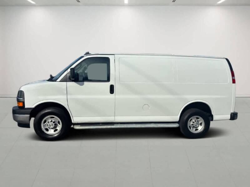2024 Chevrolet Express 2500