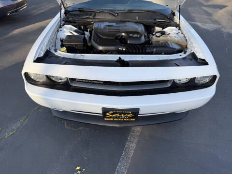 2012 Dodge Challenger SXT