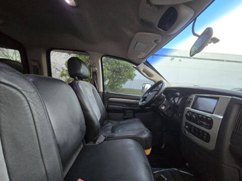 2005 Dodge Ram 2500 SLT